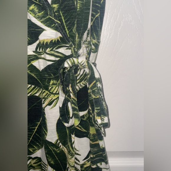 H&M US XS | Tropical Leaf Print Mini Dress - Picture 3 of 3